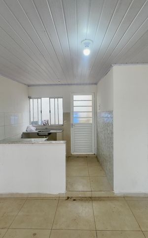 Casa para alugar com 28m², 1 quarto e sem vaga Casa para alugar com 28m², 1 quarto e sem vagaSala Quarto