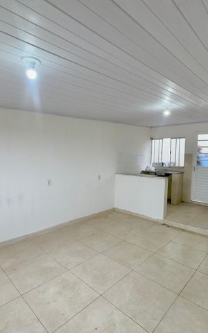 Casa para alugar com 28m², 1 quarto e sem vaga Casa para alugar com 28m², 1 quarto e sem vagaSala Quarto
