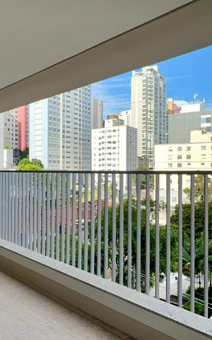 Apartamento à venda com 198m², 3 quartos e 3 vagas Apartamento à venda com 198m², 3 quartos e 3 vagasVaranda