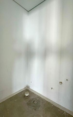 Apartamento à venda com 198m², 3 quartos e 3 vagas Apartamento à venda com 198m², 3 quartos e 3 vagasLavabo