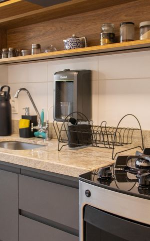 Apartamento para alugar com 47m², 2 quartos e 1 vagaDetalhe da cozinha