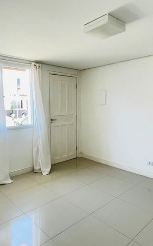 Casa de condomínio para alugar com 100m², 2 quartos e 2 vagas Casa de condomínio para alugar com 100m², 2 quartos e 2 vagasSala