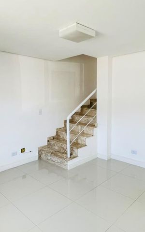 Casa de condomínio para alugar com 100m², 2 quartos e 2 vagas Casa de condomínio para alugar com 100m², 2 quartos e 2 vagasSala