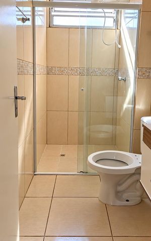 Apartamento para alugar com 54m², 2 quartos e 1 vaga Apartamento para alugar com 54m², 2 quartos e 1 vagaBanheiro social