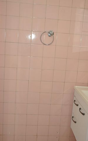 Casa para alugar com 120m², 2 quartos e sem vagaBanheiro social