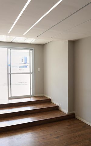Casa para alugar com 280m², 3 quartos e 2 vagas Casa para alugar com 280m², 3 quartos e 2 vagasSala