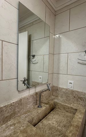 Apartamento à venda com 54m², 2 quartos e sem vaga Apartamento à venda com 54m², 2 quartos e sem vagaBanheiro