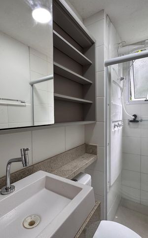 Apartamento à venda com 49m², 2 quartos e 1 vaga Apartamento à venda com 49m², 2 quartos e 1 vagaBanheiro Social