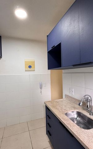 Apartamento à venda com 49m², 2 quartos e 1 vaga Apartamento à venda com 49m², 2 quartos e 1 vagaCozinha e Área de Serviço