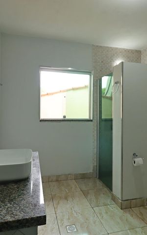 Casa à venda com 364m², 3 quartos e 2 vagasBanheiro 2