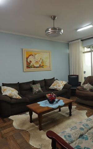 Casa à venda com 364m², 3 quartos e 2 vagasSala