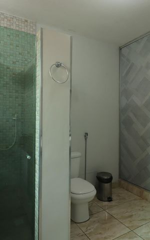 Casa à venda com 364m², 3 quartos e 2 vagasBanheiro 2