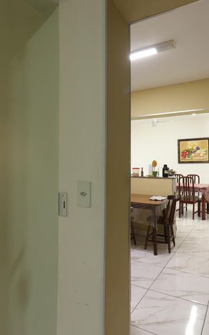 Casa à venda com 364m², 3 quartos e 2 vagasCorredor térreo
