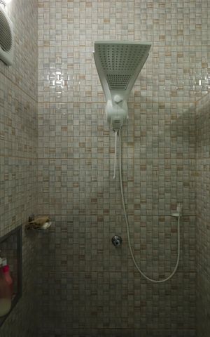 Casa à venda com 364m², 3 quartos e 2 vagasBanheiro 2 - Box