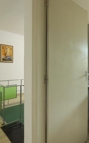 Casa à venda com 364m², 3 quartos e 2 vagasCorredor do segundo piso