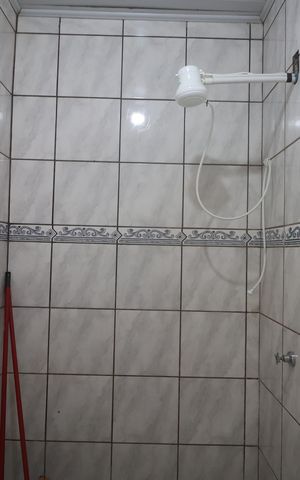 Casa à venda com 48m², 2 quartos e sem vagaBanheiro 