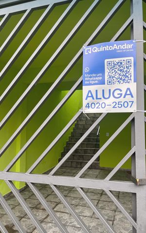 Casa para alugar com 170m², 4 quartos e 1 vagaFachada