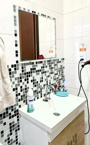 Casa à venda com 190m², 3 quartos e 2 vagas Casa à venda com 190m², 3 quartos e 2 vagasBanheiro 2