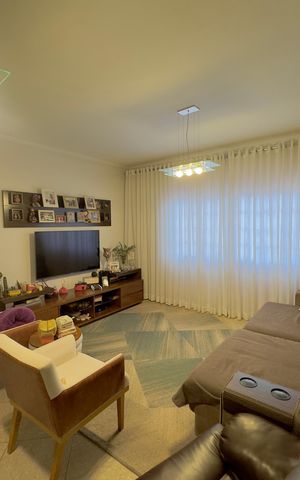 Casa à venda com 190m², 3 quartos e 2 vagas Casa à venda com 190m², 3 quartos e 2 vagasSala
