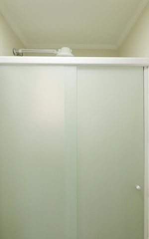 Apartamento à venda com 73m², 3 quartos e 3 vagas Apartamento à venda com 73m², 3 quartos e 3 vagasBanheiro Social