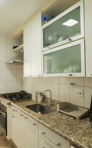 Apartamento à venda com 73m², 3 quartos e 3 vagas Apartamento à venda com 73m², 3 quartos e 3 vagasCozinha e Área de Serviço