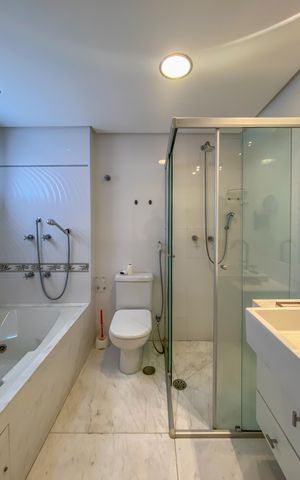 Apartamento à venda com 130m², 3 quartos e 2 vagas Apartamento à venda com 130m², 3 quartos e 2 vagasSuíte master