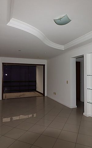 Apartamento à venda com 86m², 2 quartos e 2 vagasSala 