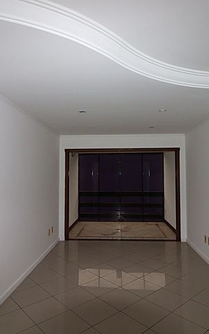 Apartamento à venda com 86m², 2 quartos e 2 vagasSala 