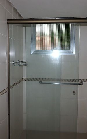 Apartamento à venda com 86m², 2 quartos e 2 vagasBanheiro 