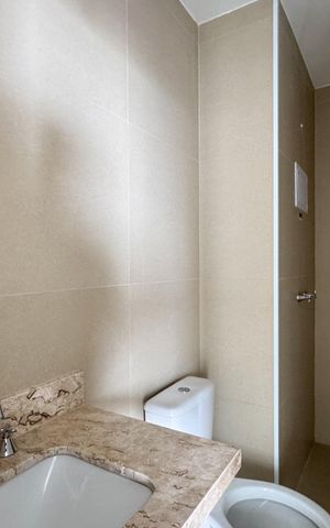 Apartamento à venda com 50m², 2 quartos e 1 vaga Apartamento à venda com 50m², 2 quartos e 1 vagaBanheiro Social
