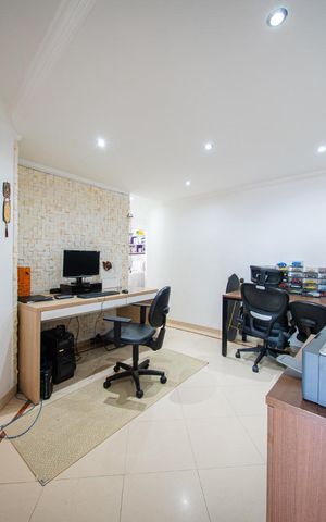 Apartamento à venda com 160m², 3 quartos e 3 vagas Apartamento à venda com 160m², 3 quartos e 3 vagasQuarto