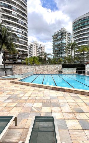 Apartamento à venda com 67m², 2 quartos e 1 vaga Apartamento à venda com 67m², 2 quartos e 1 vagaÁrea comum - Piscina
