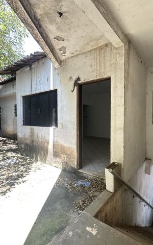Casa à venda com 175m², 2 quartos e 4 vagas Casa à venda com 175m², 2 quartos e 4 vagasÁrea externa