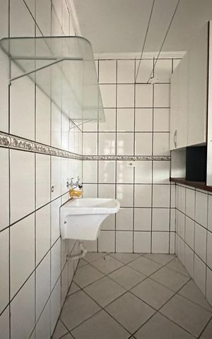 Casa à venda com 175m², 2 quartos e 4 vagas Casa à venda com 175m², 2 quartos e 4 vagasÁrea de serviço