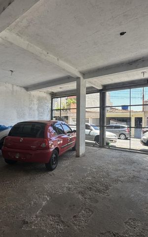 Casa à venda com 175m², 2 quartos e 4 vagas Casa à venda com 175m², 2 quartos e 4 vagasGaragem