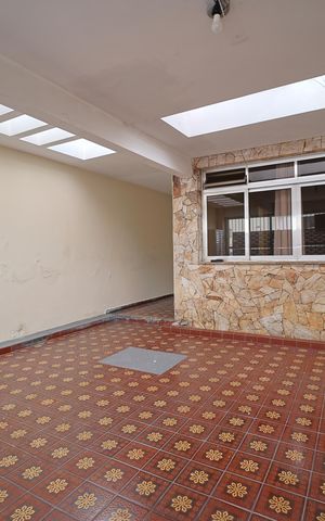 Casa à venda com 129m², 3 quartos e 2 vagasGaragem