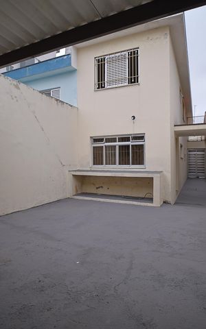 Casa à venda com 129m², 3 quartos e 2 vagasÁrea de Serviço