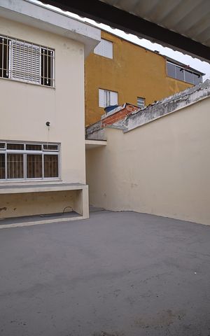 Casa à venda com 129m², 3 quartos e 2 vagasÁrea de Serviço