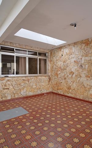 Casa à venda com 129m², 3 quartos e 2 vagasGaragem