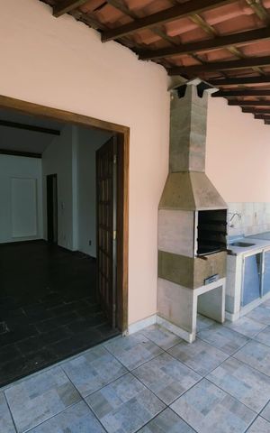 Apartamento para alugar com 280m², 4 quartos e 2 vagas Apartamento para alugar com 280m², 4 quartos e 2 vagasÁrea externa