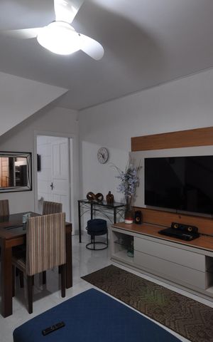 Casa à venda com 130m², 2 quartos e 2 vagasSala