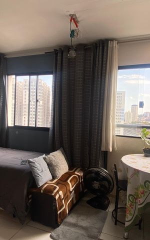 Studio à venda com 24m², 1 quarto e sem vagaSala - Quarto