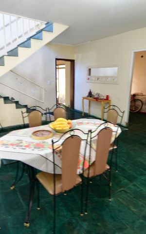 Casa à venda com 521m², 7 quartos e 7 vagasSala