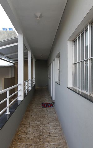 Casa para alugar com 60m², 2 quartos e sem vagaVaranda