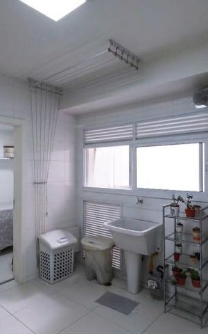 Apartamento à venda com 249m², 3 quartos e 4 vagasÁrea de Serviço