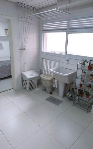 Apartamento à venda com 249m², 3 quartos e 4 vagasÁrea de Serviço
