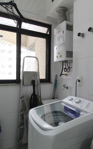 Apartamento à venda com 77m², 3 quartos e 1 vagaÁrea de Serviço