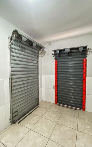 Casa para alugar com 100m², 2 quartos e 1 vaga Casa para alugar com 100m², 2 quartos e 1 vagaGaragem