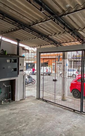 Casa para alugar com 100m², 2 quartos e 1 vaga Casa para alugar com 100m², 2 quartos e 1 vagaGaragem