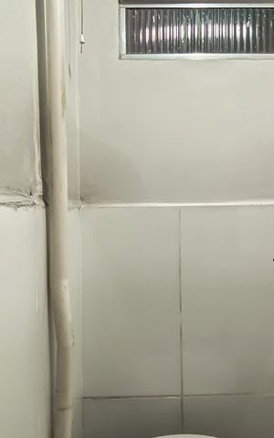 Casa para alugar com 100m², 2 quartos e 1 vaga Casa para alugar com 100m², 2 quartos e 1 vagaBanheiro de serviço